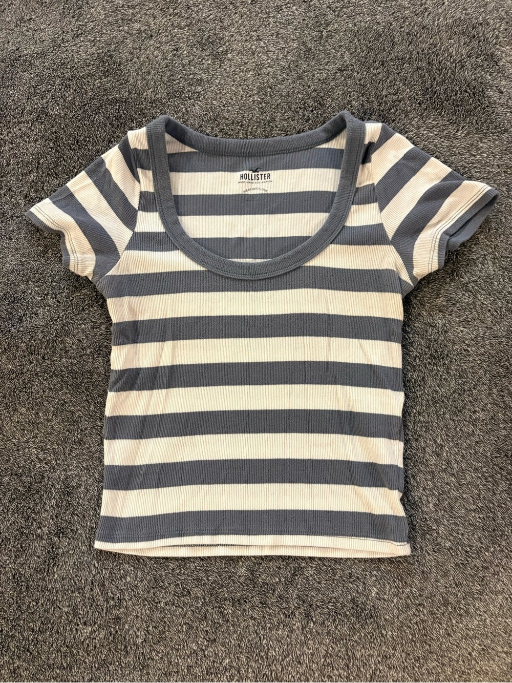 Hollister Ribbed Scoop Neck Tee in White and Blue Stripes